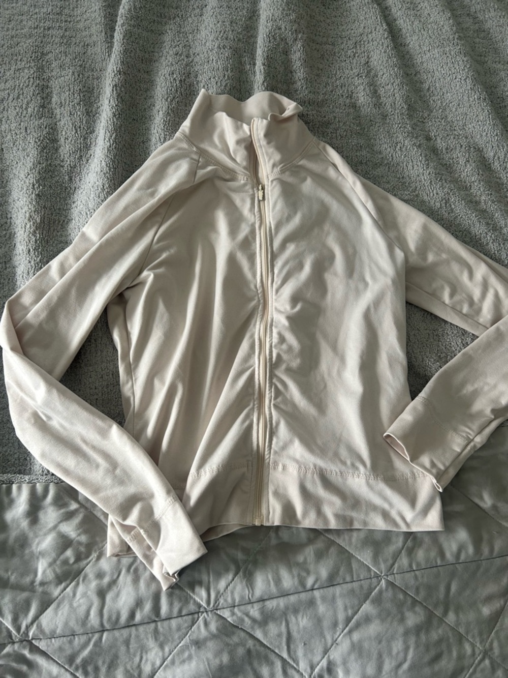 ☀️3/$25 H&M full zip athletic jacket cream medium